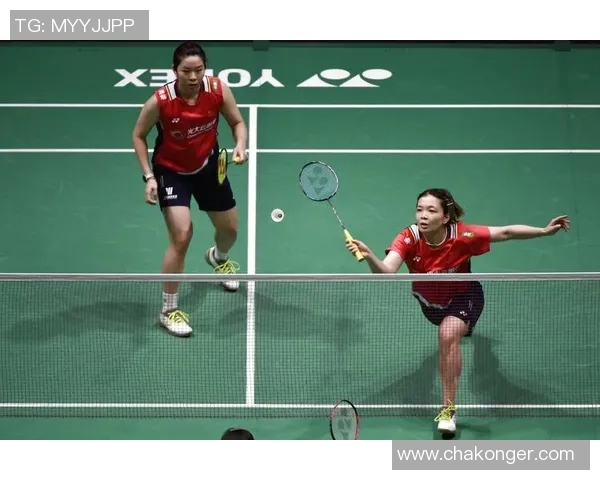 上海羽毛球队在邀请赛中的默契配合与战术执行分析 上海羽毛球队在邀请赛中的默契配合与战术执行分析